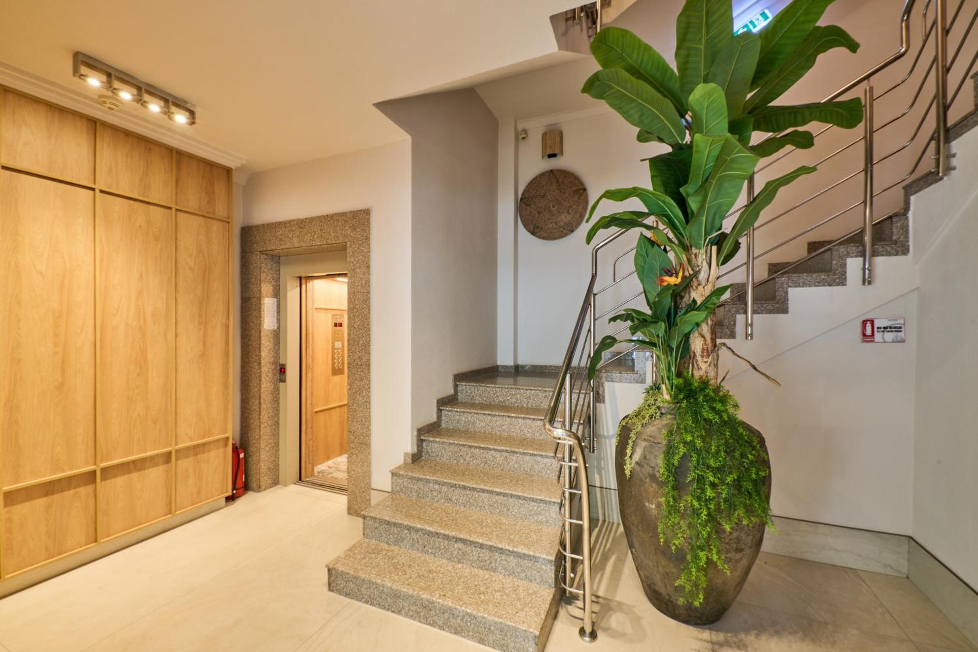 Hotel Serenity Тимишоара Экстерьер фото