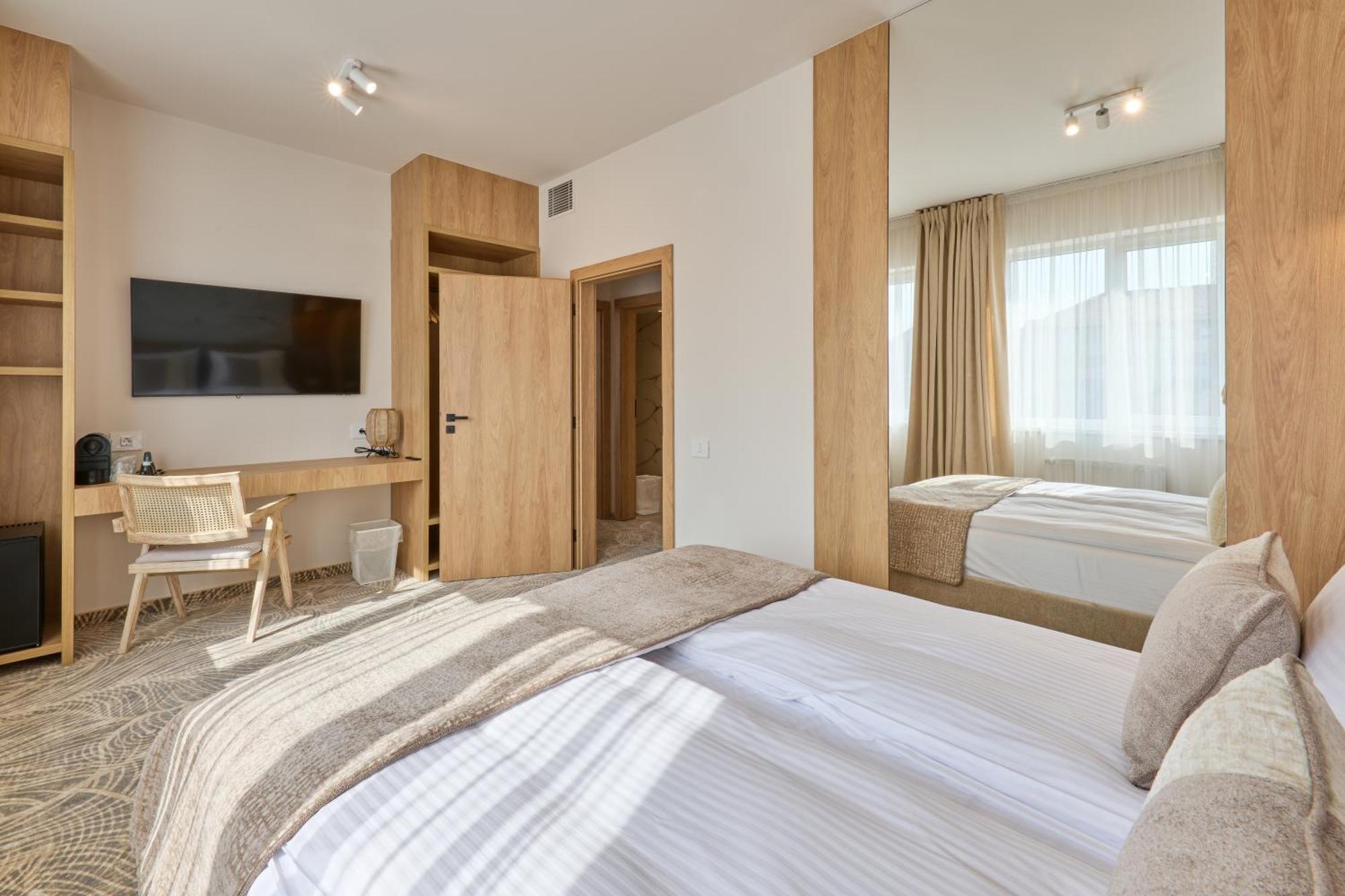 Hotel Serenity Тимишоара Экстерьер фото