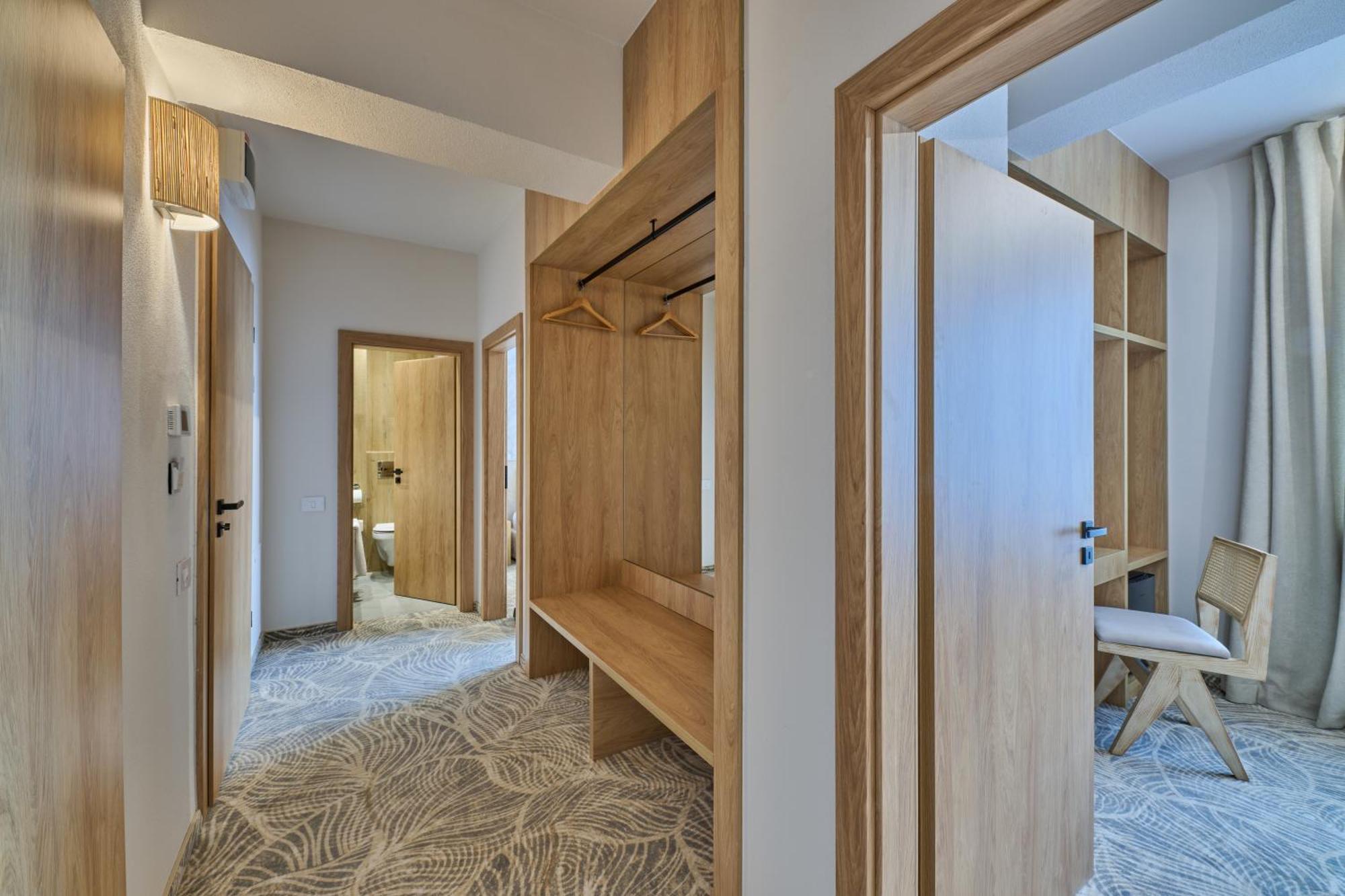 Hotel Serenity Тимишоара Экстерьер фото