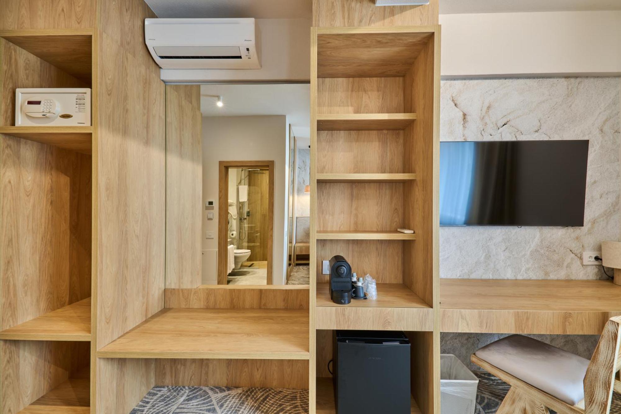 Hotel Serenity Тимишоара Экстерьер фото