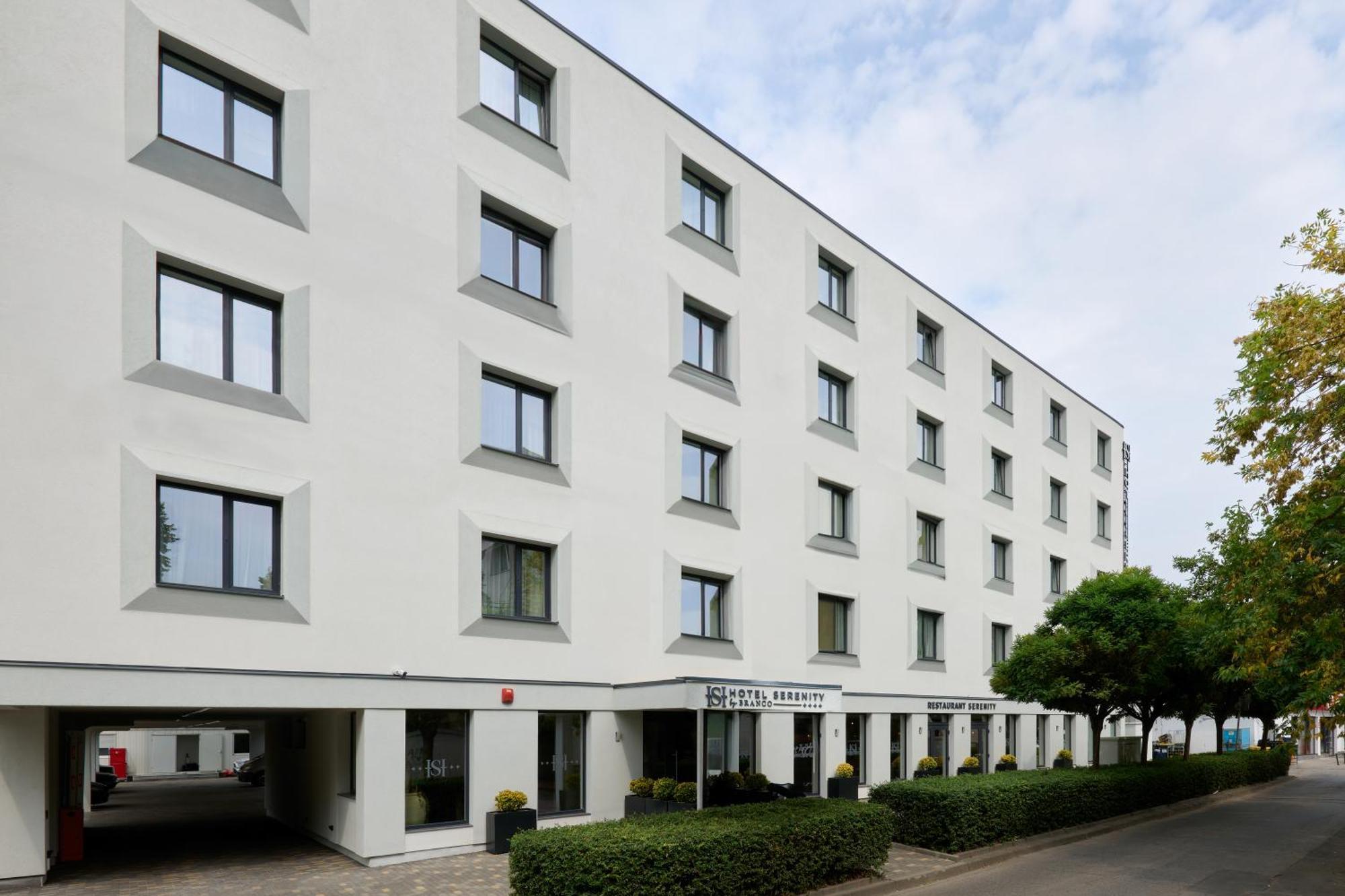 Hotel Serenity Тимишоара Экстерьер фото