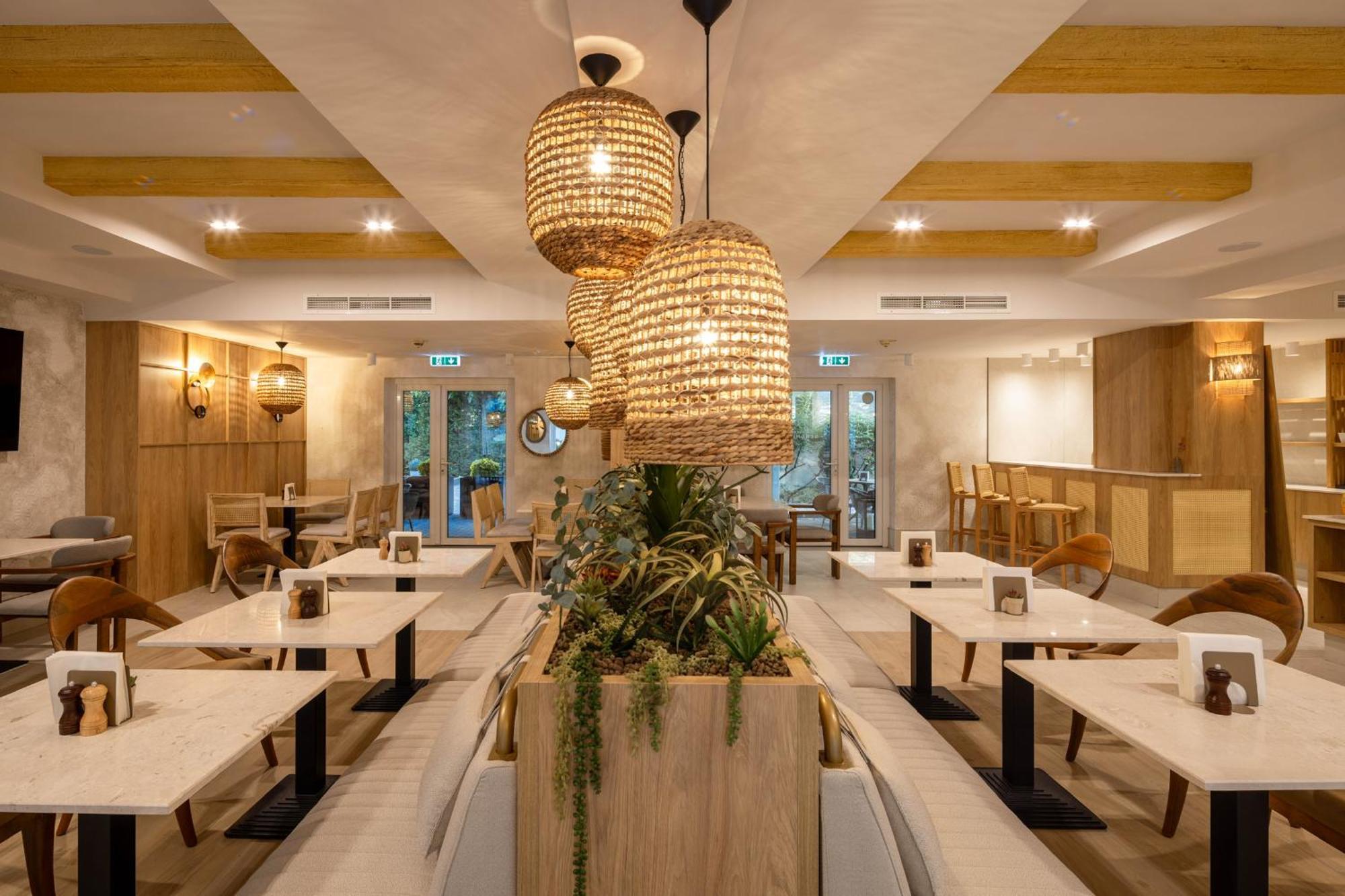 Hotel Serenity Тимишоара Экстерьер фото