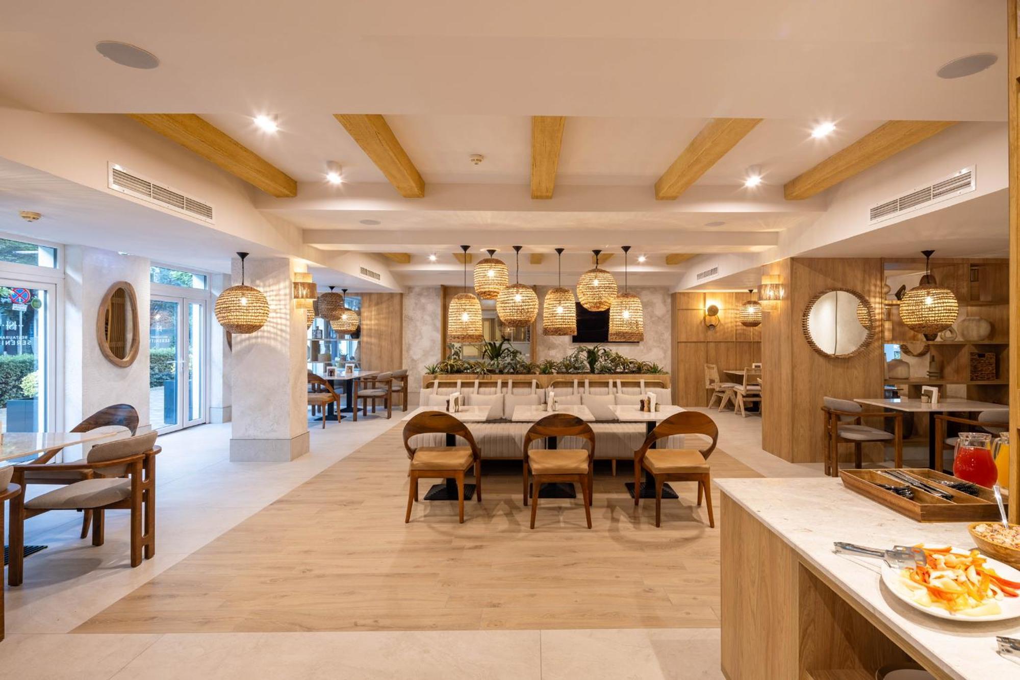 Hotel Serenity Тимишоара Экстерьер фото